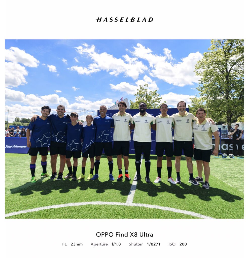 Kaká, Micah Richards and Cafu coached and played a friendly 5v5 game with young players from Brazil